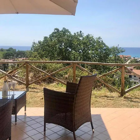 Panoramic Beach Apartment